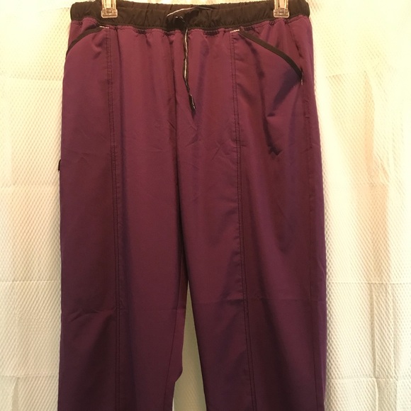 scrubs - Picture 3 of 3